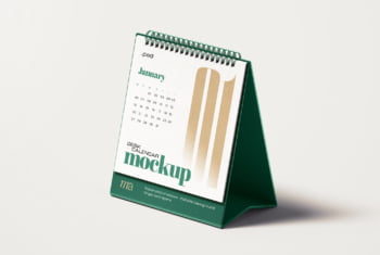 Square Desk Calendar Mockup